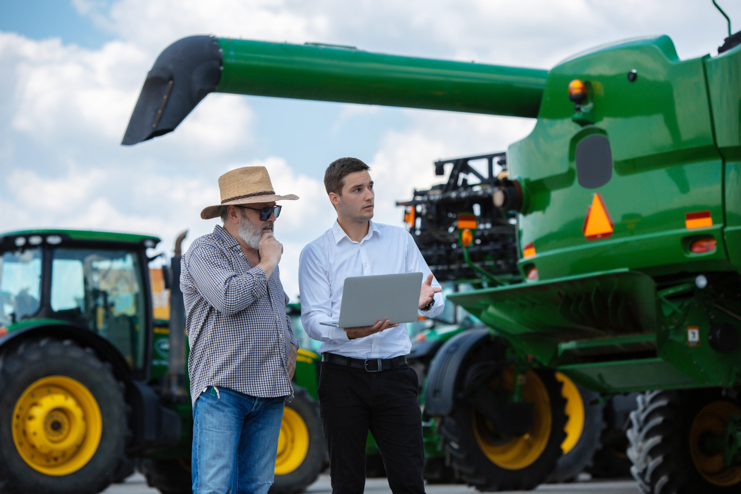 Tipuri de masini agricole: Clasificare in functie de functie, mobilitate, cuplare si actionare
