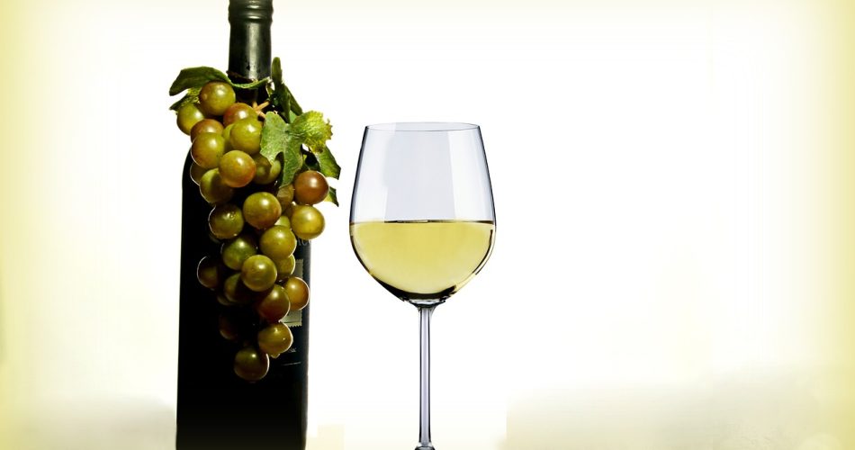 Cum este făcut vinul alb