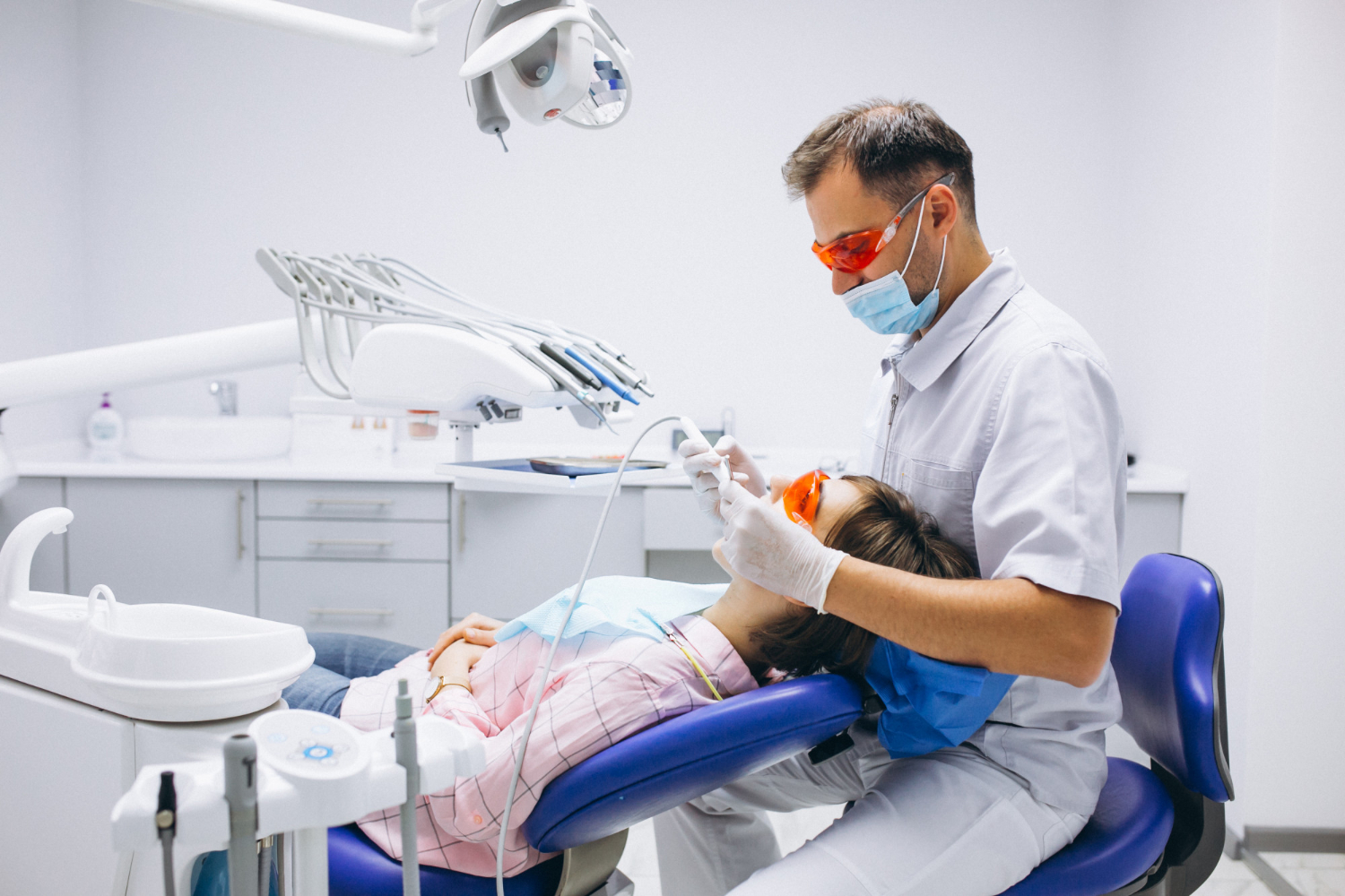 Ce se întâmplă dacă eviți vizitele regulate la dentist